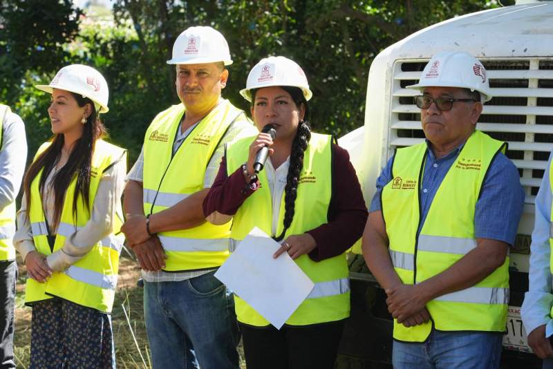 Se construye pozo profundo para beneficiar a mil 600 personas de San Isidro Monjas: Nancy Benítez