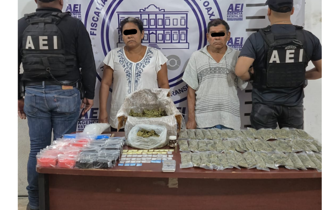 Fiscalía de Oaxaca, DEFENSA, Marina, GN y SSPC realizan cateos en Pinotepa Nacional, aseguran: drogas y detienen a dos personas por narcomenudeo