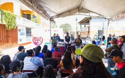DIF Municipal entrega cobijas y apoyos de maternidad en San Martín Mexicapam