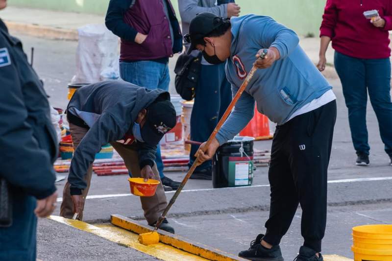 tequio-vecinal-transforma-viguera-con-acciones-visibles-y-permanentes-en-las-calles