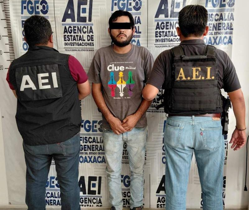 Fiscalía de Oaxaca detiene a un hombre fraude en compra-venta de automóvil que resultó con averías