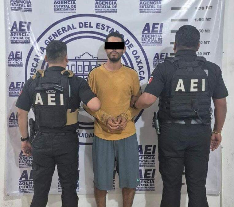 Fiscalía de Oaxaca junto con DEFENSA, SEMAR, GN y SSPC, detienen a un hombre por el delito de homicidio cometido con machete en la Costa