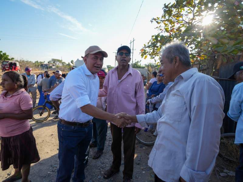 platica-nino-morales-con-sus-paisanos-de-la-heroica-villa-de-san-blas-atempa