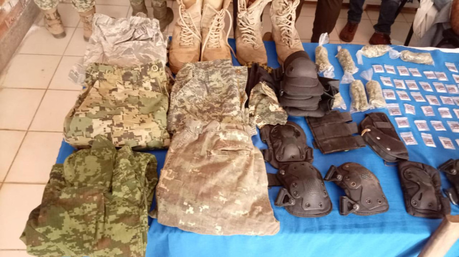 Fiscalías de Oaxaca y Veracruz, con SSP, SSPC, Defensa, Marina y GN, desarticulan casa de seguridad de célula delictiva que operaba en límites interestatales