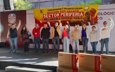 Sección 22 formaliza disputa: “las computadoras no son del gobierno, son de la movilización”; Región Valles Centrales emite posicionamiento tras la toma de templete en el CCCO