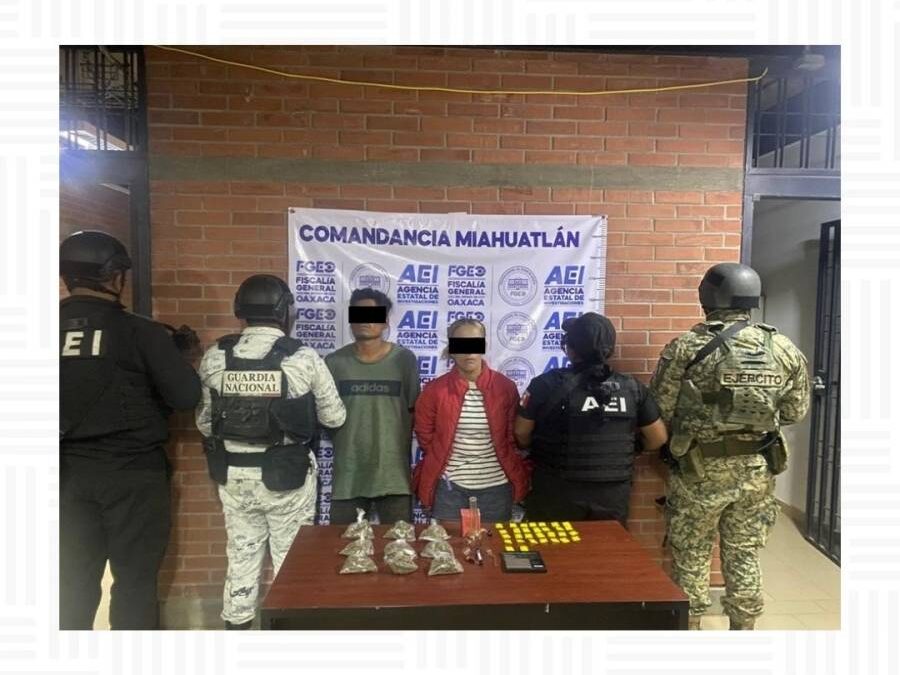 Ejecuta FGEO tres cateos en Miahuatlán de Porfirio Díaz; aseguran drogas, armas de fuego y detienen a tres personas