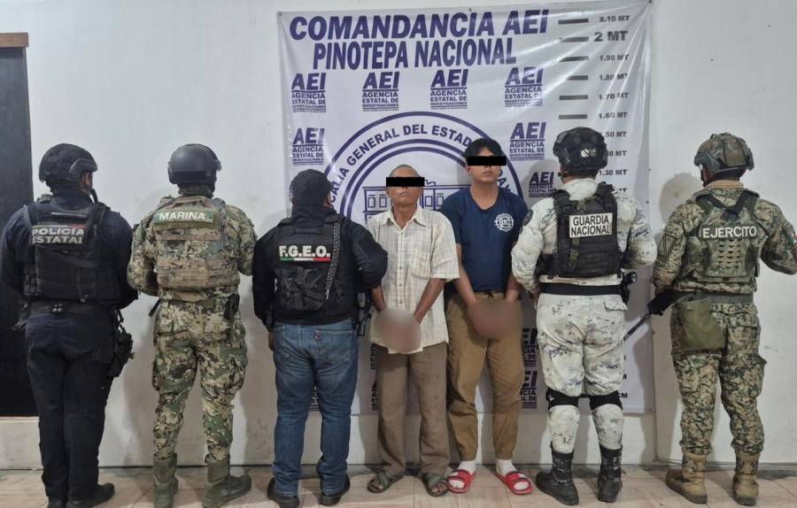 Fiscalía de Oaxaca ejecuta cateo y detiene a padre e hijo por homicidio calificado en la Costa