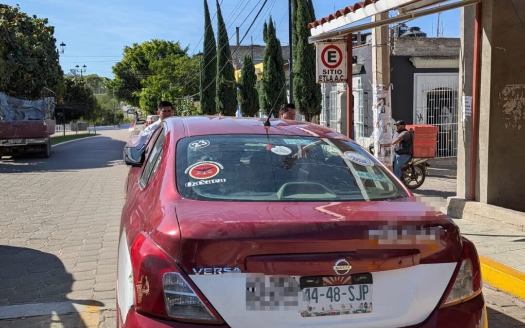 El reordenamiento del Centro Histórico: arrancó, en fase de prueba, el operativo a taxis foráneos este sábado