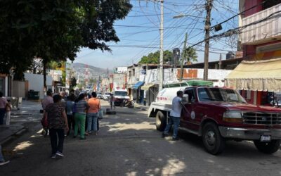 Atienden Ceabien y SOAPA a vecinos de la Colonia Santa María, Oaxaca de Juárez