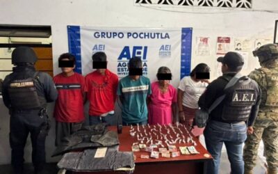 Cateos simultáneos en la Costa de Oaxaca dejan ocho personas detenidas y aseguramiento de presuntas drogas y armamento