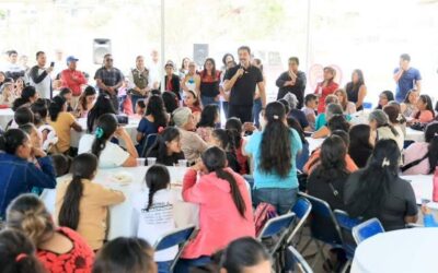Con cariño y cercanía, celebramos el Día de las Madres en la colonia Solidaridad de Santa Rosa Panzacola.