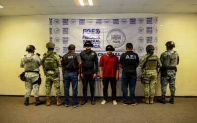 Detienen al Director de la Policía Vial Municipal de Santa María Atzompa por venta ilegal de arma de fuego en la Zona Metropolitana de Oaxaca