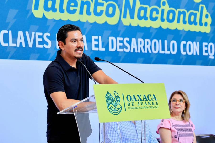 El talento joven y la educación construyen el futuro de Oaxaca de Juárez