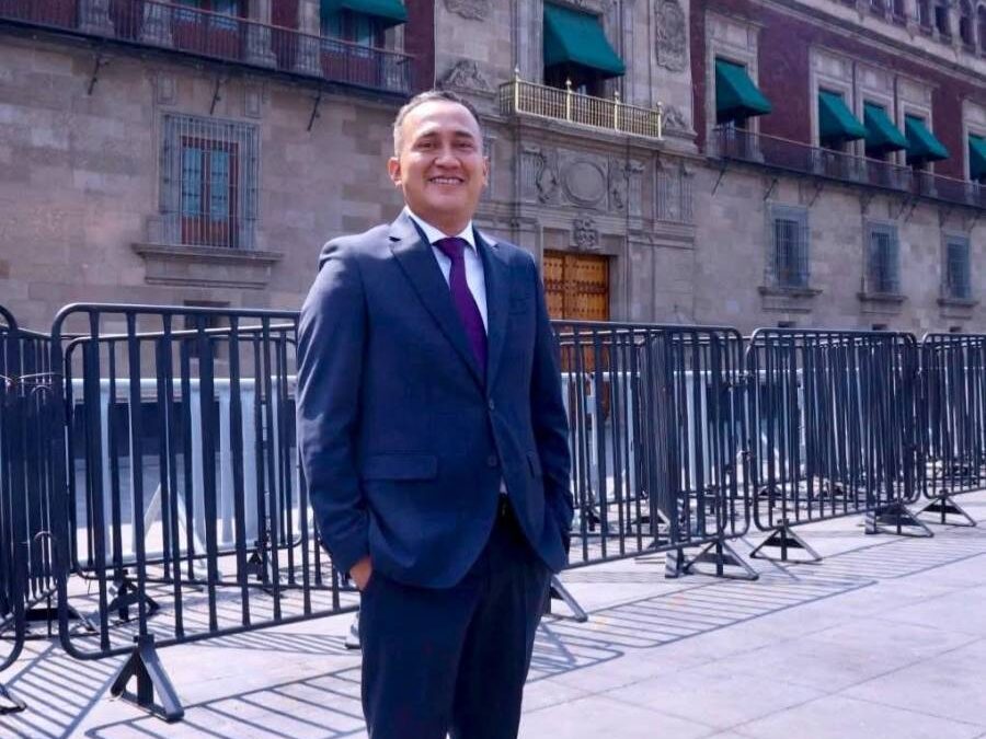 Nino Morales participa en reunión de Senadores en Palacio Nacional