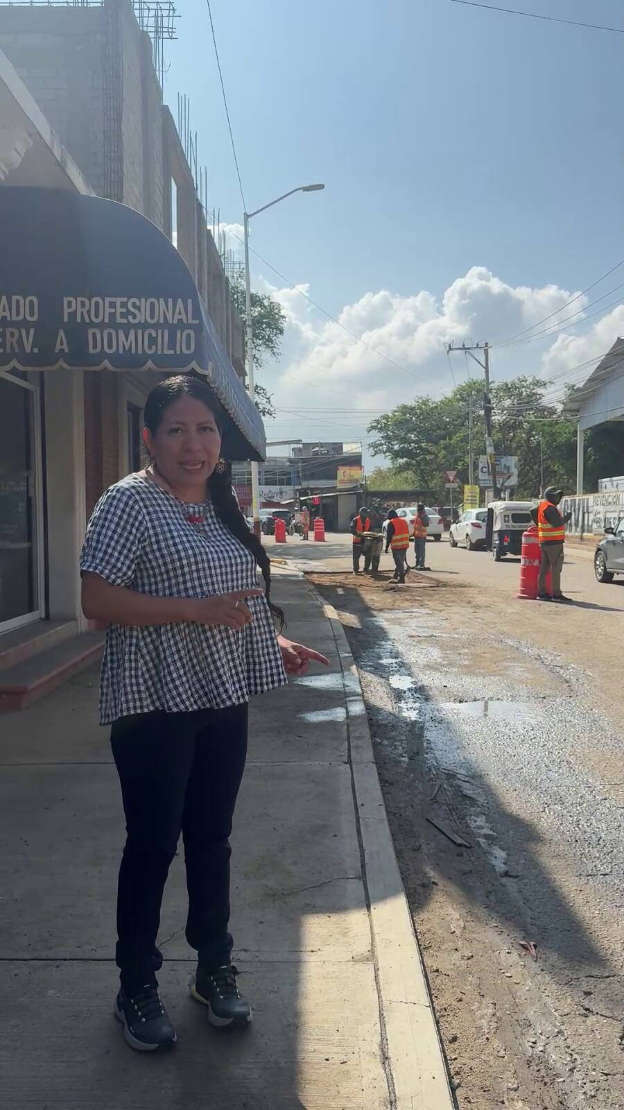 supervisa-nancy-benitez-bacheo-en-carretera-al-tequio-6a19efd7c11e1