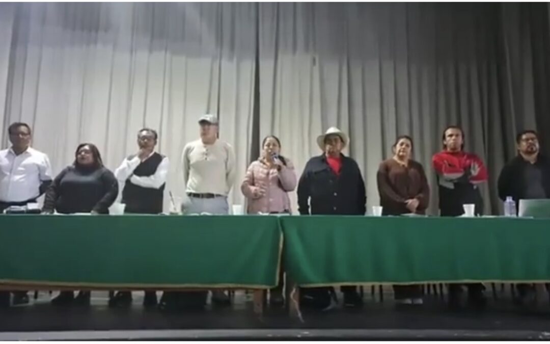 La Sección 22 levanta el plantón y vuelve a las aulas sin abrogar la Ley del ISSSTE