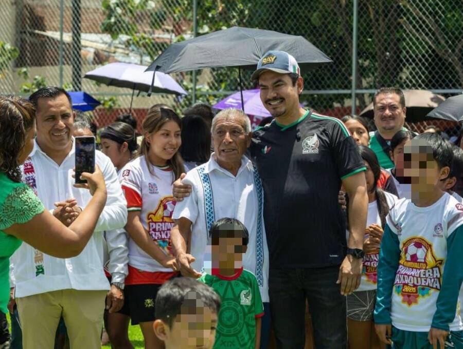 entregan-cancha-del-mundial-social-en-san-martin-mexicapam-para-fortalecer-el-deporte-y-la-vida-comunitaria-6a355ec165782