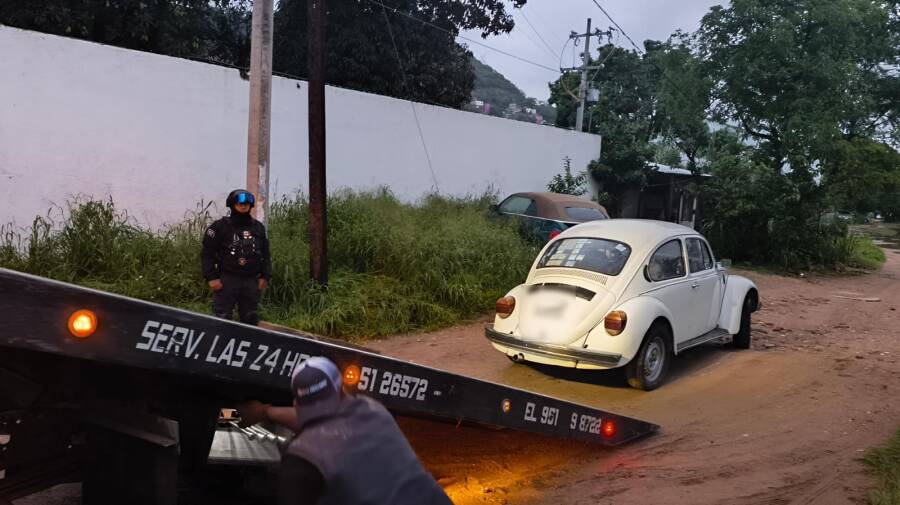 policia-municipal-recupera-vehiculo-con-reporte-de-robo-6a301ec517fef