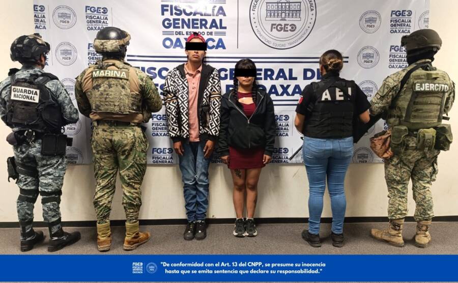 Cateo en El Rosario por narcomenudeo deja dos detenidos, aseguran droga y motos con reporte de robo: Fiscalía de Oaxaca