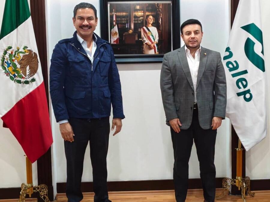 El presidente municipal de Oaxaca de Juárez se reúne con el director del CENETIC para impulsar la educación técnica