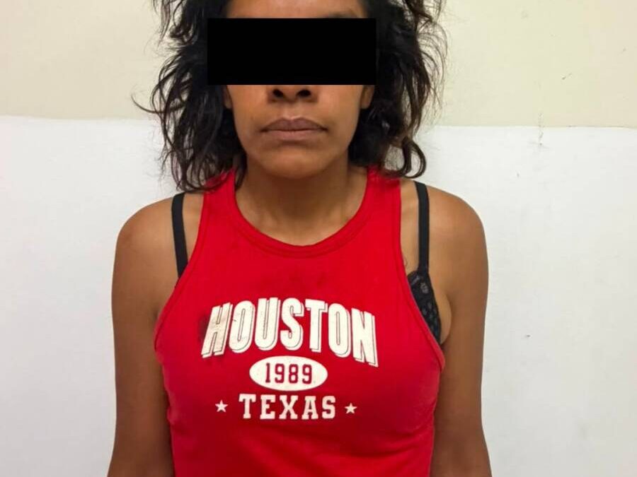Fiscalía de Oaxaca detiene a una mujer por su probable responsabilidad en homicidio calificado cometido en la colonia Jardín de la capital