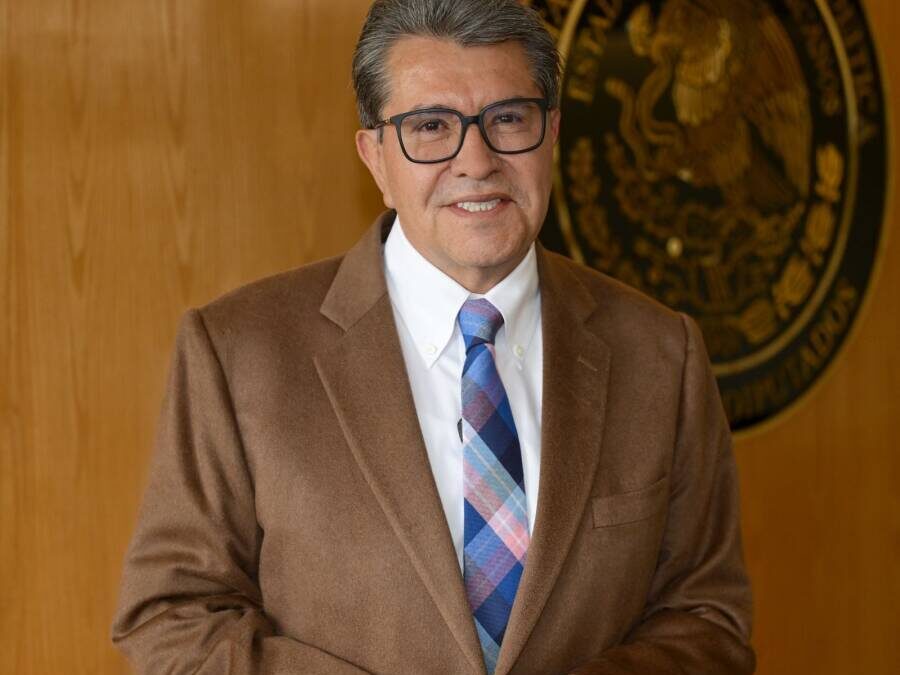 La defensa de los connacionales nos exige actuar con unidad y responsabilidad; no admite divisiones partidistas ni ideológicas”, declaró el diputado Ricardo Monreal.