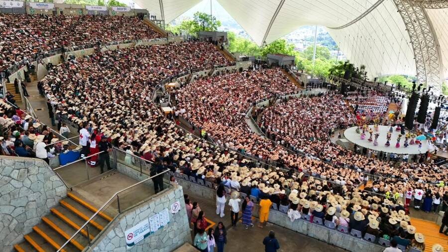 La Octava de la Guelaguetza 2026 reafirma su éxito con un Auditorio Guelaguetza lleno