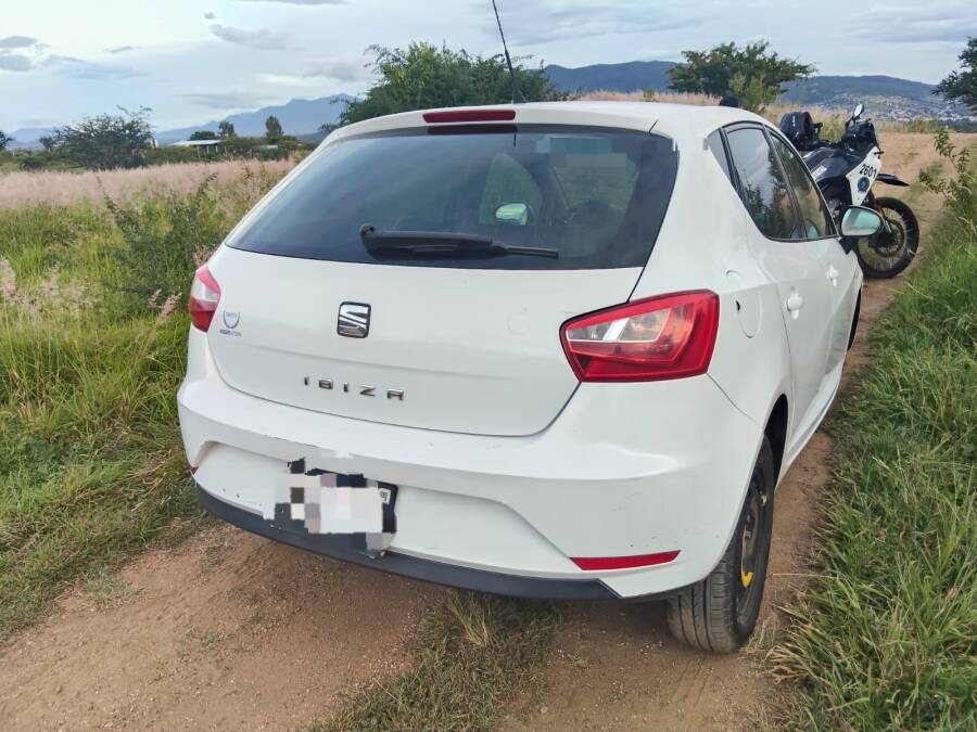 recuperan-fiscalia-de-oaxaca-y-policia-estatal-vehiculo-robado-en-la-colonia-reforma-investigan-modus-operandi-mediante-alteracion-de-bebidas-6a53feaecfc60