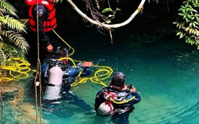 Rescatan a pescador veracruzano tras 15 días en el fondo de un cenote zoque