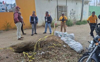 Atiende el Gobierno de Oaxaca de Juárez un reporte ciudadano sobre un socavón en la colonia Estado de Oaxaca.