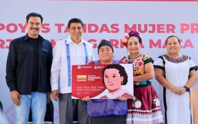 Con microcréditos, fortalecen a mujeres emprendedoras de Oaxaca de Juárez