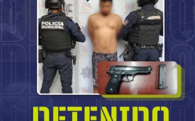 Detienen a una persona por el presunto delito de portación de arma de fuego en Oaxaca de Juárez.