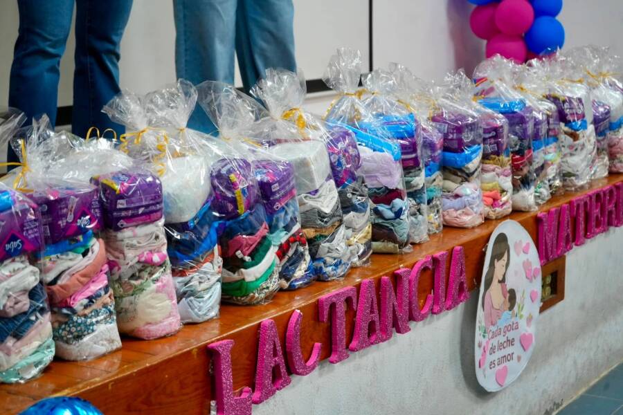 dif-municipal-de-oaxaca-de-juarez-entrega-kits-de-maternidad-en-el-hospital-aurelio-valdivieso-6a7a49a78c080