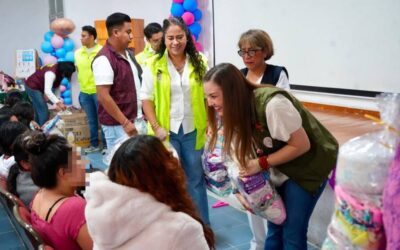 DIF Municipal de Oaxaca de Juárez entrega kits de maternidad en el Hospital Aurelio Valdivieso.