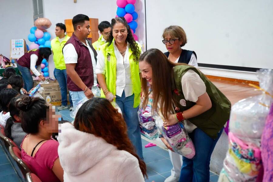 dif-municipal-de-oaxaca-de-juarez-entrega-kits-de-maternidad-en-el-hospital-aurelio-valdivieso-6a7b3ad6e4630
