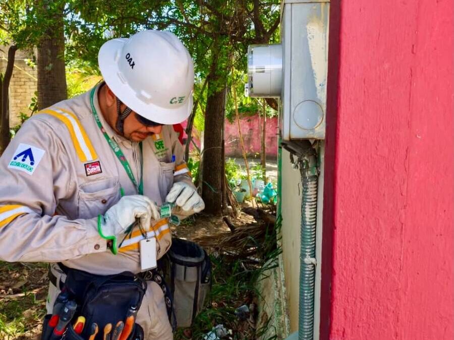 Falla en transformador eléctrico afecta temporalmente el suministro de agua potable en la colonia Estrella