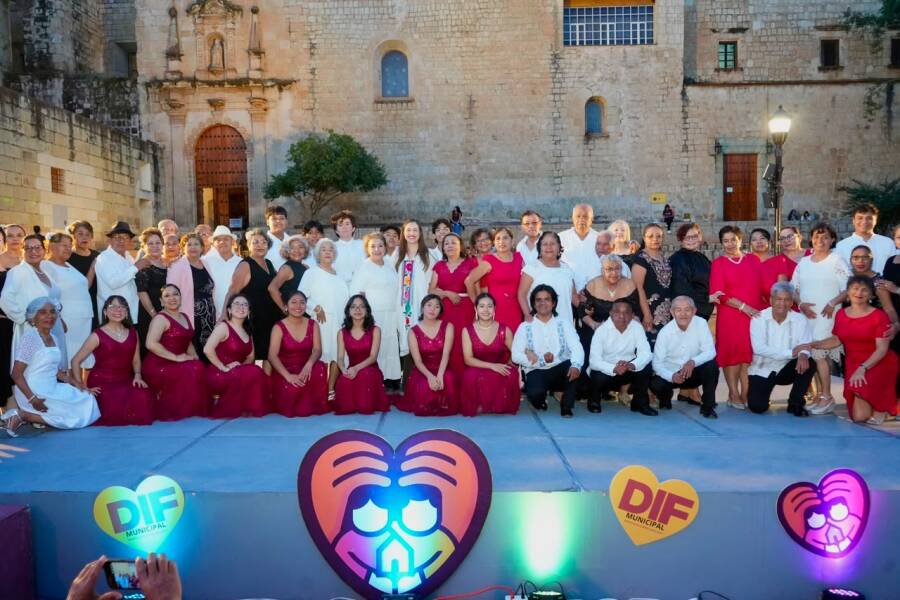 festival-vecinal-del-adulto-mayor-fortaleco-la-convivencia-comunitaria-en-oaxaca-de-juarez-6a91dae5b947b