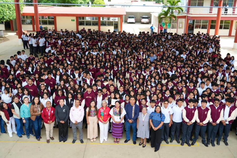 mas-de-14-mil-estudiantes-xoxenos-inician-el-ciclo-escolar-20262027-6a95ffb21143d