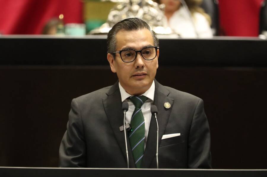 Plantea iniciativa aumentar hasta en 30 días el aguinaldo, conforme al tiempo de antigüedad del trabajador.
