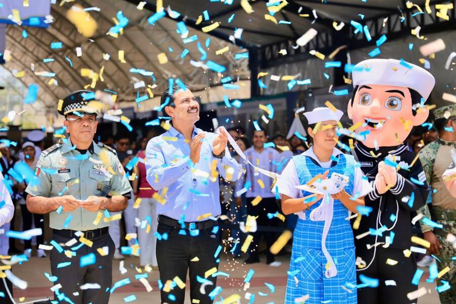 Ray Chagoya asiste a la inauguración de EXPOMAR 2026