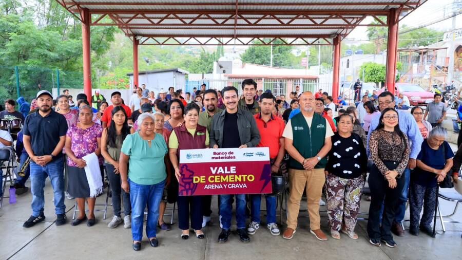Ray Chagoya entrega materiales para mejorar el Ejido Guadalupe Victoria