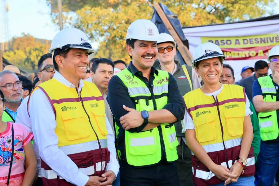supervisan-construccion-del-paso-a-desnivel-monumento-a-juarez-6a81d70546248