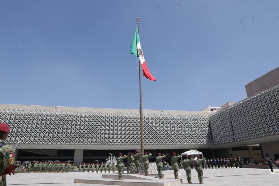 brigada-de-fusileros-paracaidistas-del-ejercito-fundamental-para-la-seguridad-interior-la-defensa-nacional-y-el-auxilio-humanitario-diputado-oliver-cen-6ab3fd2d918a3