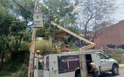 Oaxaca de Juárez fortalece la Ciudad Segura con la rehabilitación de luminarias