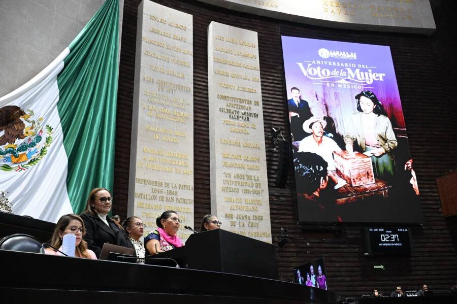 diputadas-de-los-seis-grupos-parlamentarios-conmemoran-reconocimiento-del-voto-de-las-mujeres-en-mexico-6ad92c9140b0b