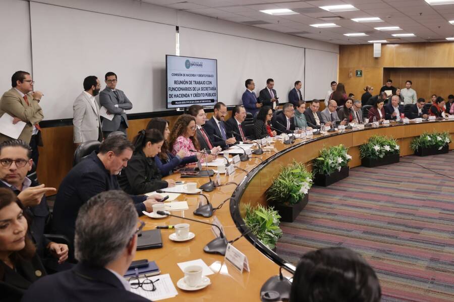diputadas-y-diputados-de-la-comision-de-hacienda-externan-a-funcionarios-de-la-shcp-inquietudes-sobre-deuda-recaudacion-y-huachicol-fiscal-6acd61c08df67