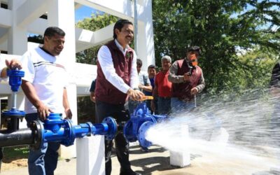 El agua es un derecho humano: Ray Chagoya pone en marcha equipamiento de pozo en San Luis Beltrán