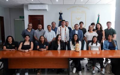 El rector de la UABJO recibe a estudiantes de la Universidad de Monterrey