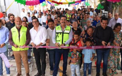 En Donají, Ray Chagoya inaugura calle rehabilitada con el programa Banco de Materiales