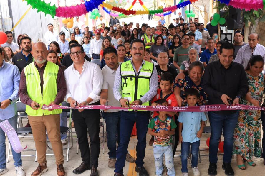 en-donaji-ray-chagoya-inaugura-calle-rehabilitada-con-el-programa-banco-de-materiales-6ad382c67a896